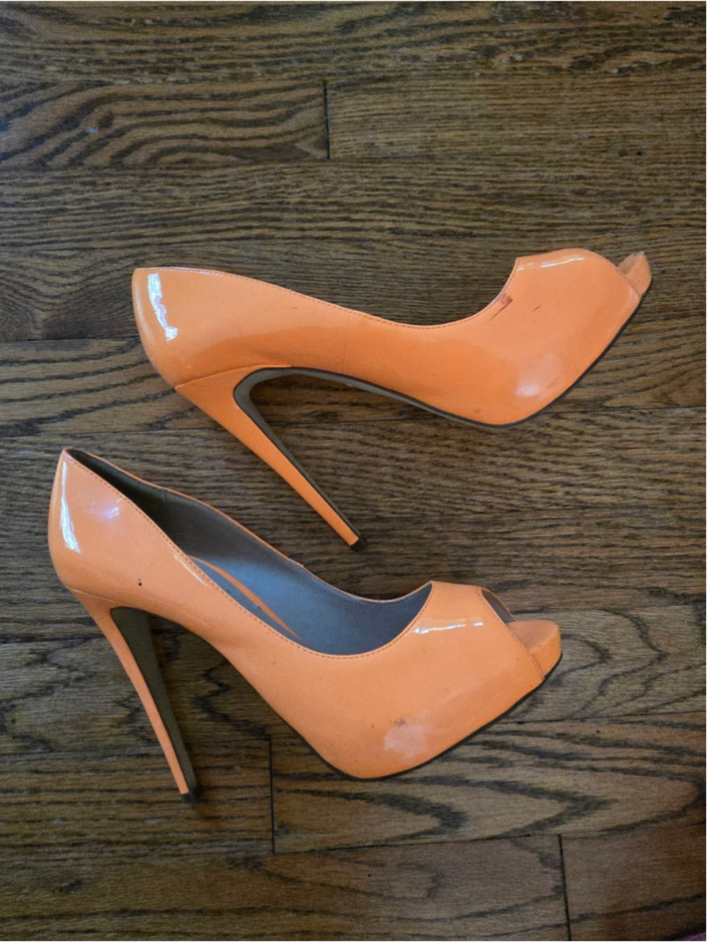 Women's Truth or Dare by Madonna Orange Peep Toe Heels Size 9.5